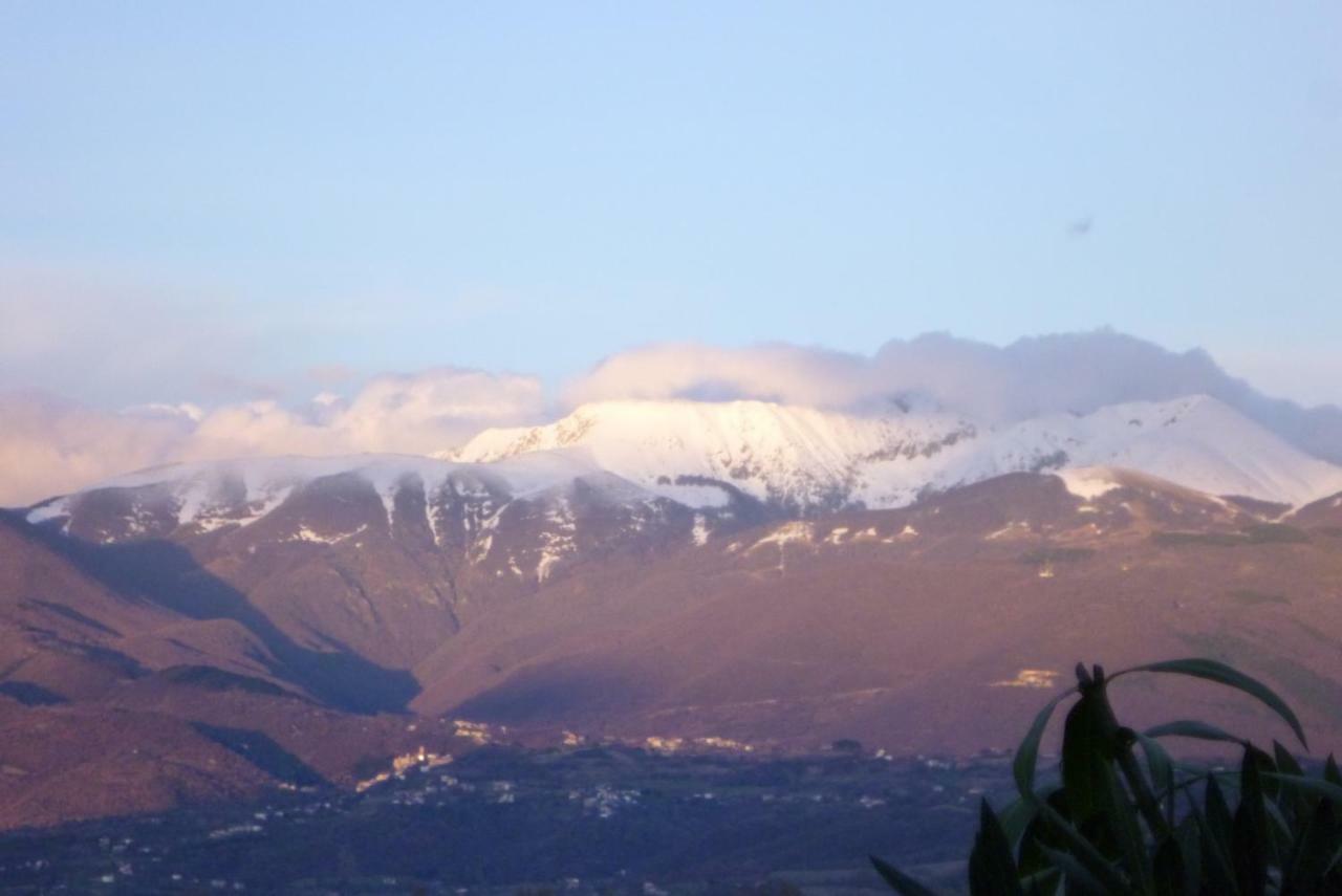 B&B Colle Di Terria Country House Contigliano Exterior photo