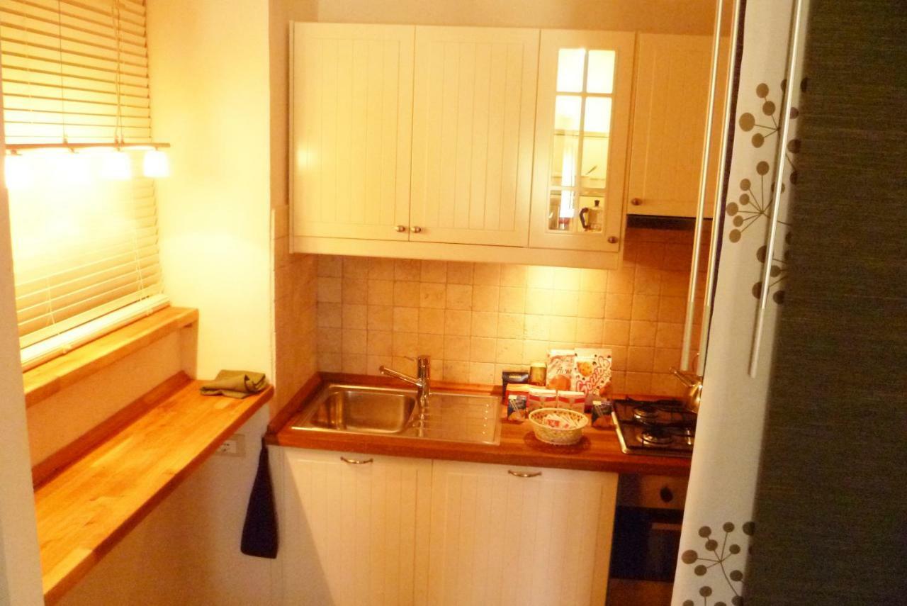 B&B Colle Di Terria Country House Contigliano Exterior photo
